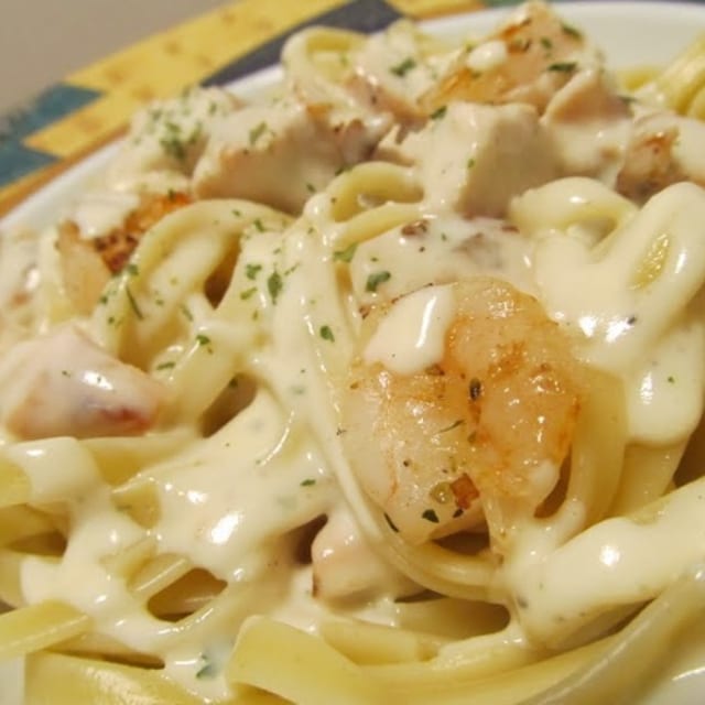Cajun Shrimp Fettuccini Alfredo **.